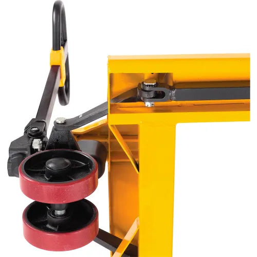 Global Industrial™ Industrial Duty Manual Pallet Jack, 5500 lb. Capacity, 21"W x 48"L Forks